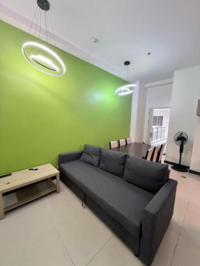 2BR Penthouse with BGC view, boardgames, videoke
